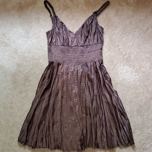 Bundle of 2 mini dresses - Picture 2 of 11